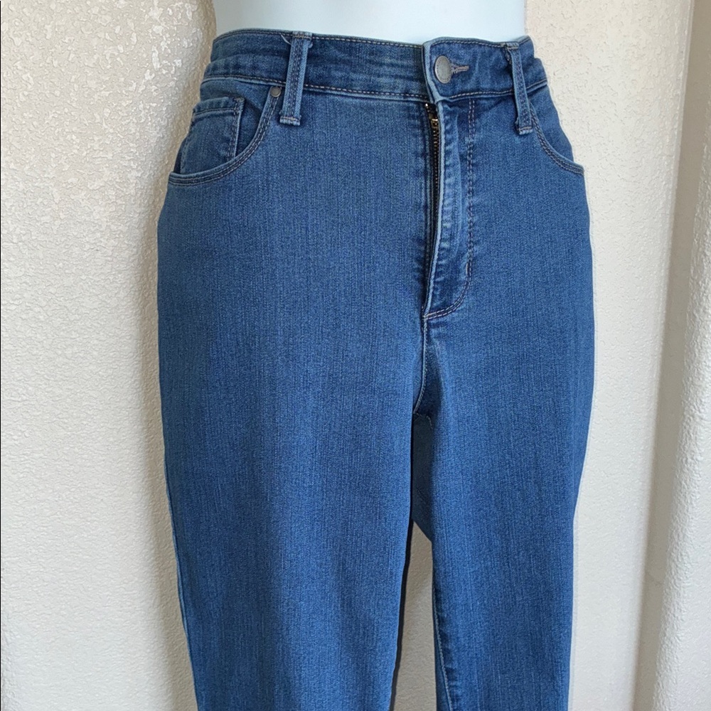 CHARTER CLUB Jeans Lexington Straight Leg High-Rise Women's Medium Wash. 10 - Picture 5 of 17